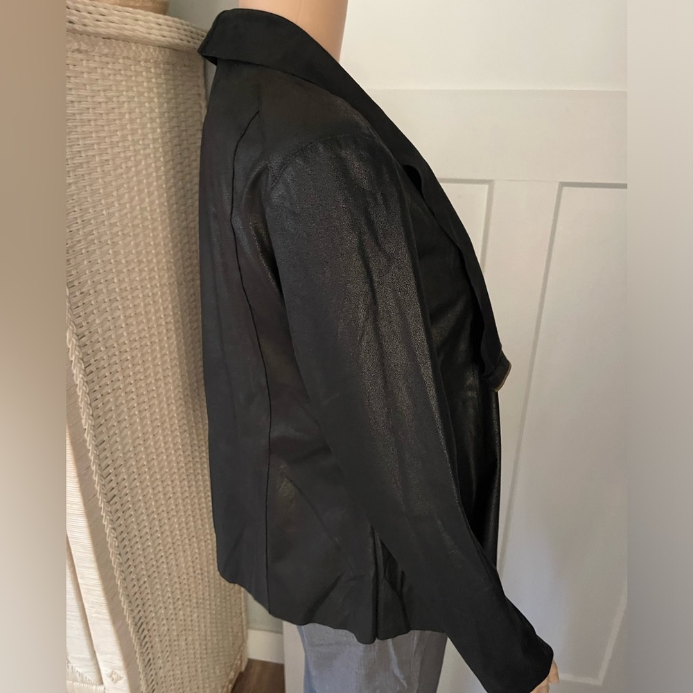 Mote Light Jacket - Picture 3 of 8